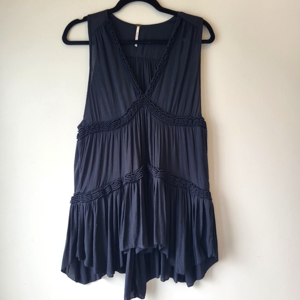Free People Black Flowy Tiered Boho Chic Sleeveless Top Sz XS